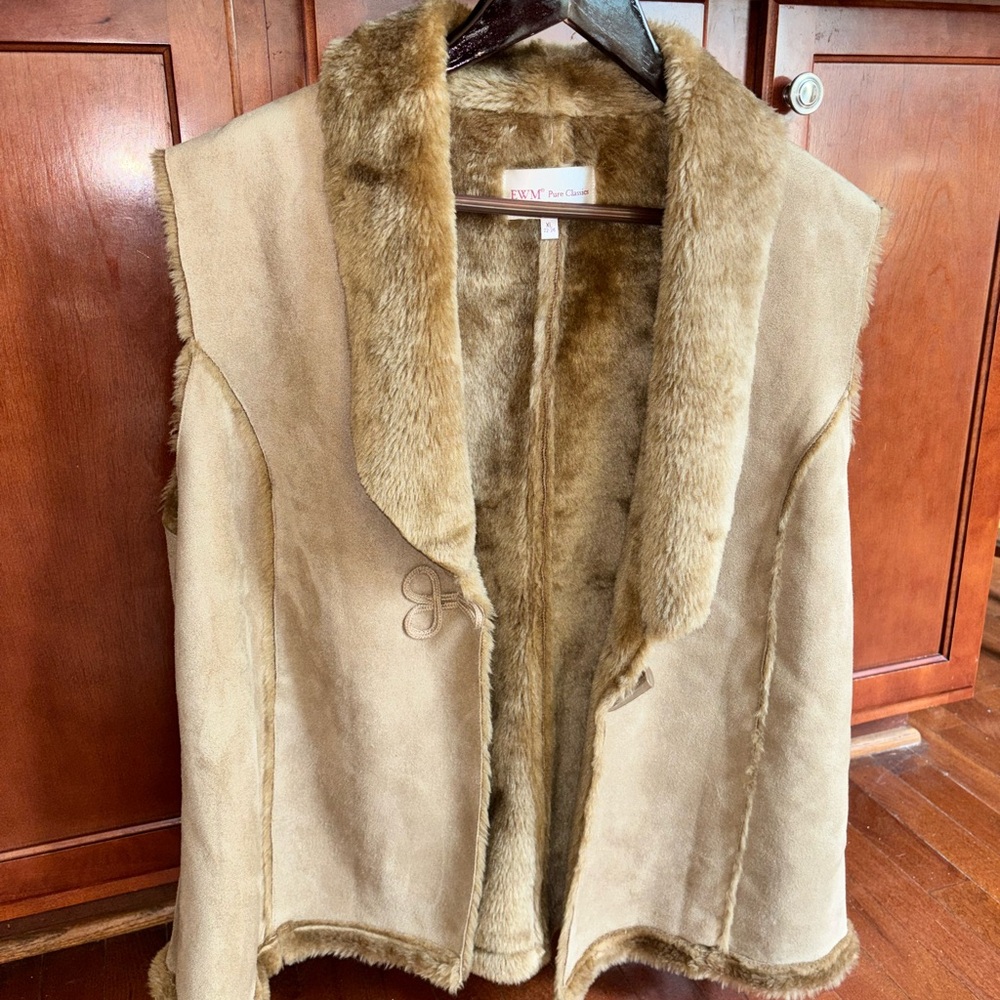 EWM Faux Fur Tan Vest